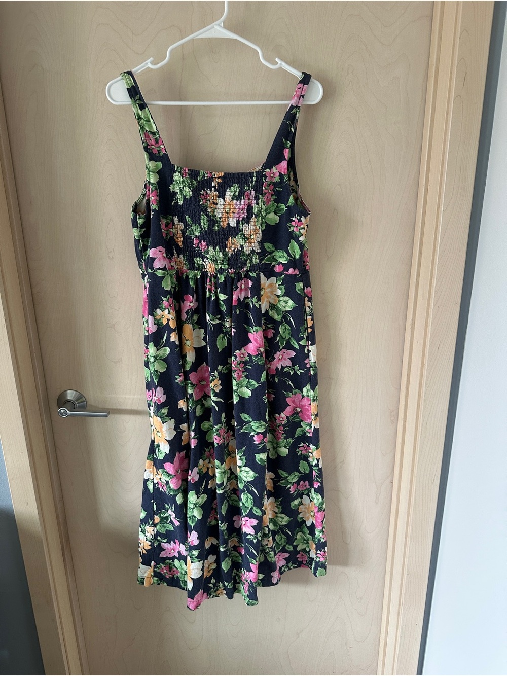Old Navy Midi Dress  Large Sleeveles in s Floral Linen Blend Smocked Back - Picture 2 of 6